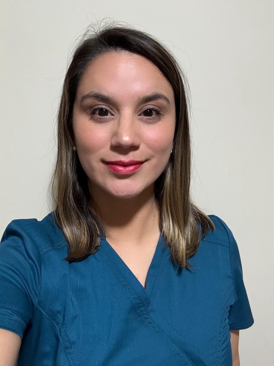 Daniela Sáez, Kinesióloga